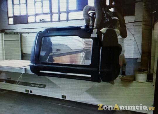 Se vende FRESADORA SCM- RECORD 130