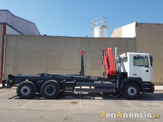 MAN con gancho Meiller