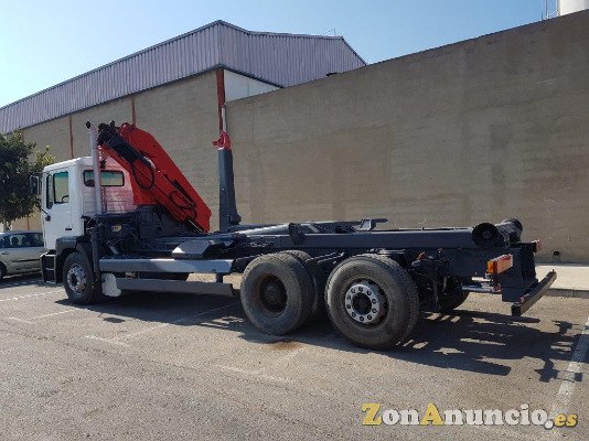 MAN con gancho Meiller