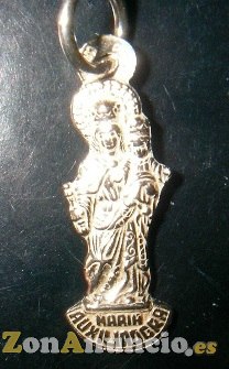 MEDALLA VIRGEN AUXILIADORA EN ORO Y EN PLATA.