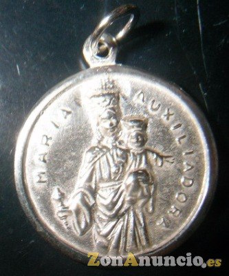 MEDALLA VIRGEN AUXILIADORA EN ORO Y EN PLATA.