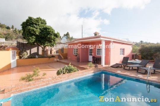 ID-330   Casa de campo con licencia para VV .