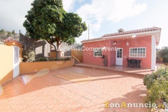 ID-330   Casa de campo con licencia para VV .