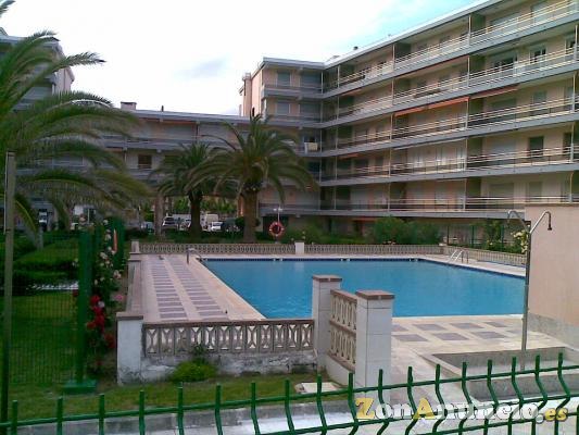 UN GRAN PISO APARTAMENTO EN PRIMERISIMA LINEA DE PLAYA