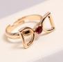 Venta de Joyeria: ANILLO LETRA D PIEDRA ROJA