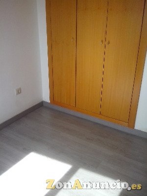 montadores de suelos laminados tarimas  y frisos