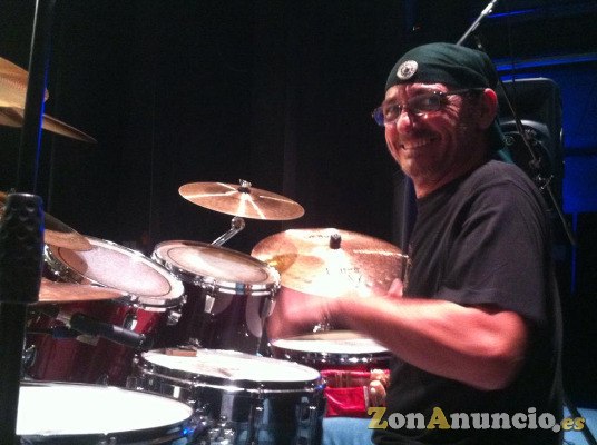 TOCA LA BATERÍA: TE SENTIRÁS BIEN