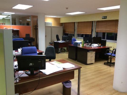 Oficina Paseo de la Castellana -Zona Cuzco con 4 plazas