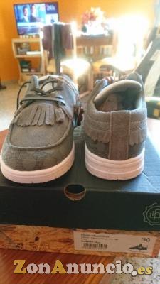 Zapatillas W.A.U mujer granate 36 y 38