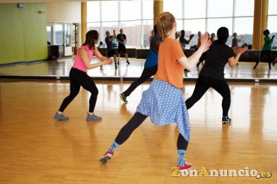 CLASES BAILE EN TU URBANIZACION