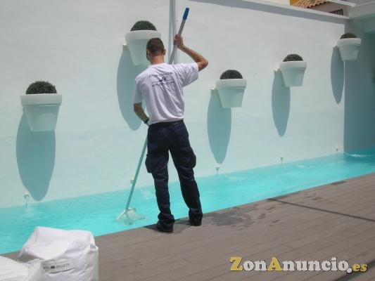 Limpieza y mantenimiento de piscinas en Valencia
