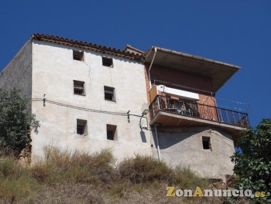 VENTA DE CASA  EN PUEBLO