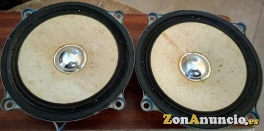 Altavoces en perfecto estado