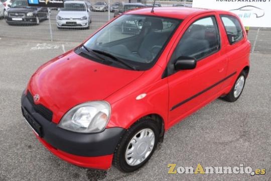 TOYOTA YARIS 2001