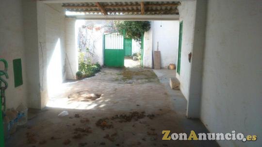 SE VENDE CASA 400M2