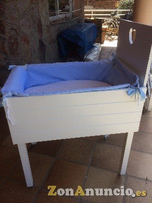 CUNA DE MADERA LACADA EN BLANCO