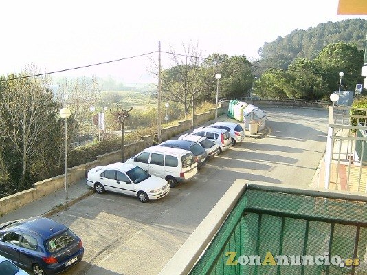 SE VENDE PISO MUY SOLEADO EN LLICA D`AMUNT