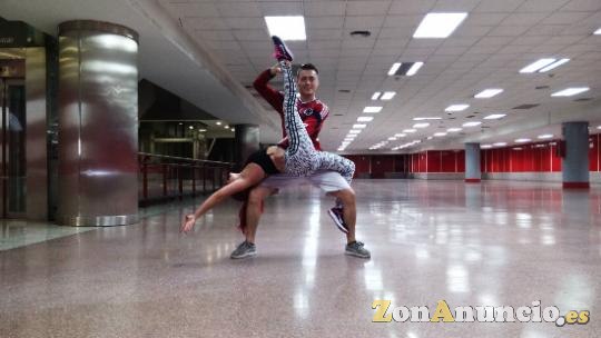 TE GUSTARÍA APRENDER A BAILAR O ERES MÁS DE TOCAR