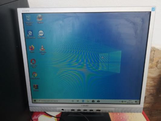 ORDENADOR  CON 3 GB INTEL  2 X  A 3,40 GHZ  W10  MONITOR