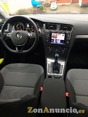 Volkswagen Golf 2010, 40 125 km,