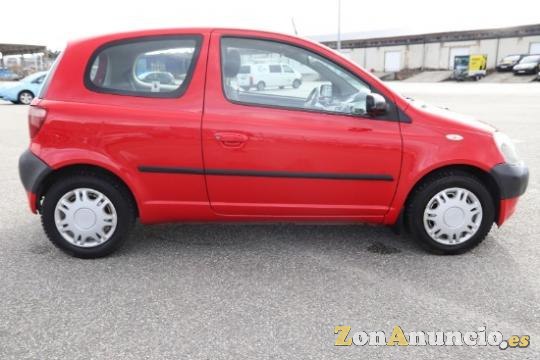TOYOTA YARIS 2001