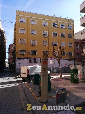 Se vende piso a reformar.