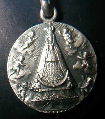 MEDALLA SANTA BEATRIZ EN ORO Y EN PLATA.
