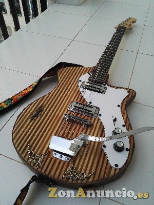 VENDO GUITARRA ELÉCTRICA