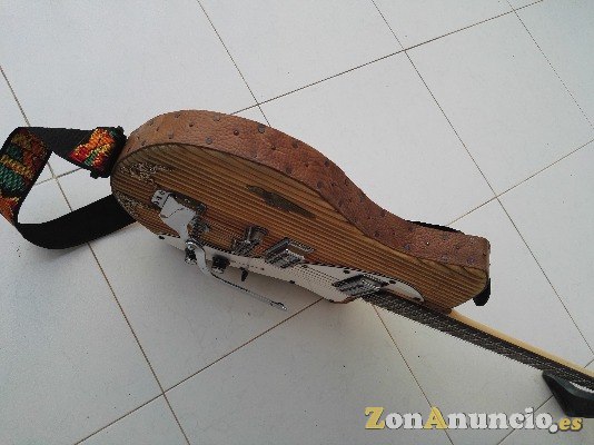 VENDO GUITARRA ELÉCTRICA