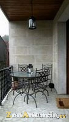 MAGNIFICA CASA EN MOGOR (MARIN). NEGOCIABLE