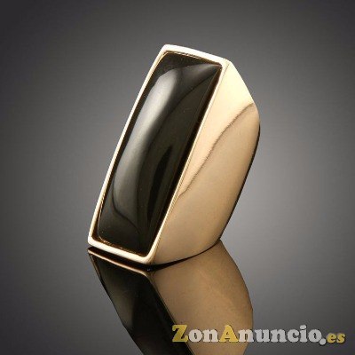 ANILLO OSTENTOSO DE CHICA