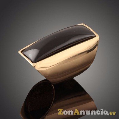 ANILLO OSTENTOSO DE CHICA