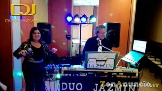 Se ofrece Duo musical Jazmin