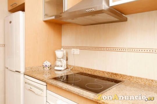 PRECIOSO APARTAMENTO FRONTAL.VISTAS AL MAR Y PISCINAS