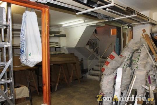 Carpintería Metálica Cristalería 10 minutos Parque Güell