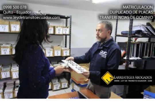 LARREATEGUI & ABOGADOS DE TRANSITO:  Quito, Ecuador