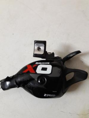 PULSADOR USADO PARA CAMBIO DE PLATOS