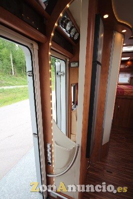 Carthago Chic E-Line I 49 160HK
