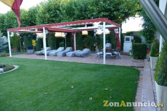 Chalet, piscina, jardín, BBk