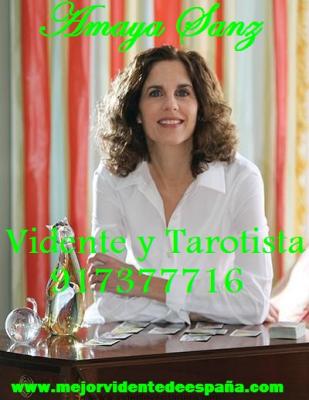 Amaya Sanz, vidente y maestra tarotista