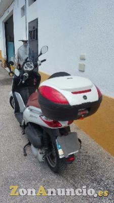 Motocicleta Scooter Yamaha Xcity 250