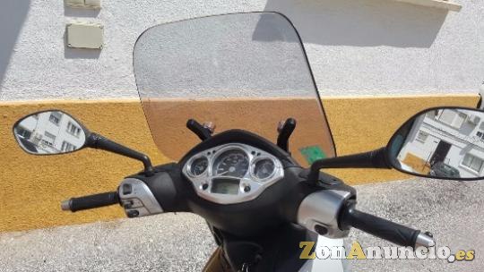 Motocicleta Scooter Yamaha Xcity 250