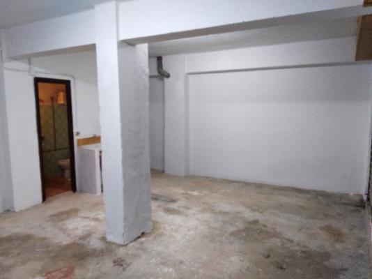 Esquina cinco puertas a la calle negociable