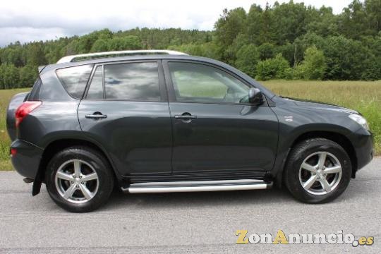 Toyota RAV4 2,2 D-4D 136HK