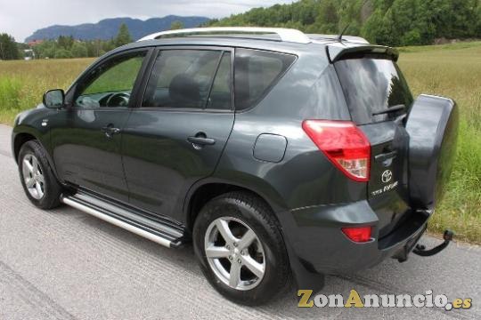 Toyota RAV4 2,2 D-4D 136HK