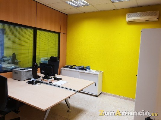 Local preparado gestoria o inmobiliaria