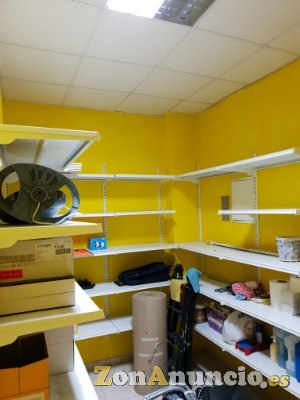 Local preparado gestoria o inmobiliaria