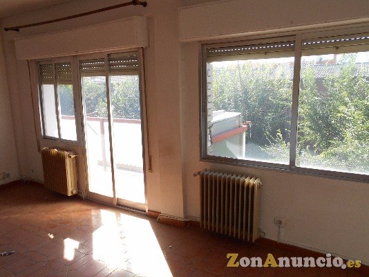¡OPORTUNIDAD DE PISO EN VALDEMORO EN PLENO CENTRO!