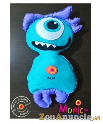 MUÑECOS HECHOS A MANO, PERSONALIZADOS TU NOMBRE