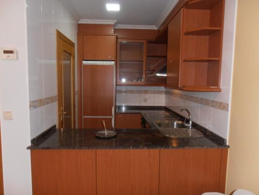 Se vende lujoso piso 2 dormitorios Cruce Llorones Vigo